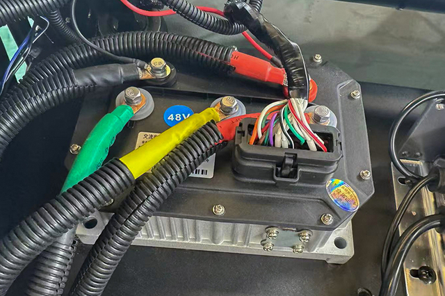 FJ-Controller-350A